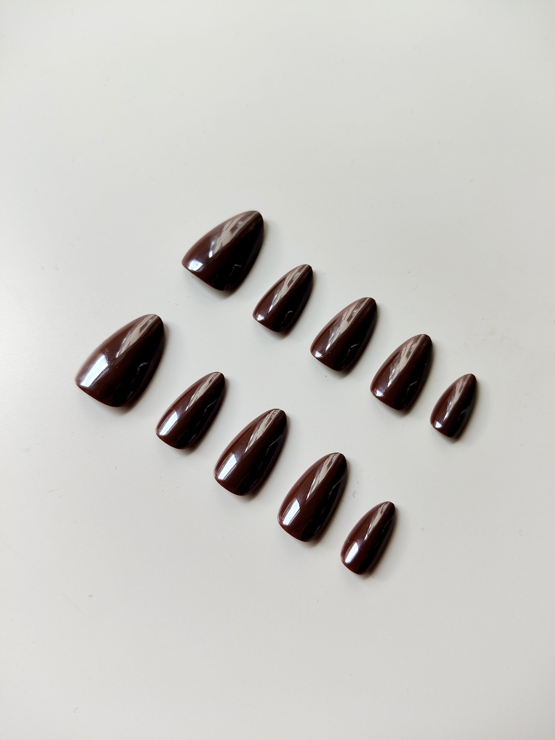 Classic Cocoa Almond Press-On Nails – Justmee Reusable Nails