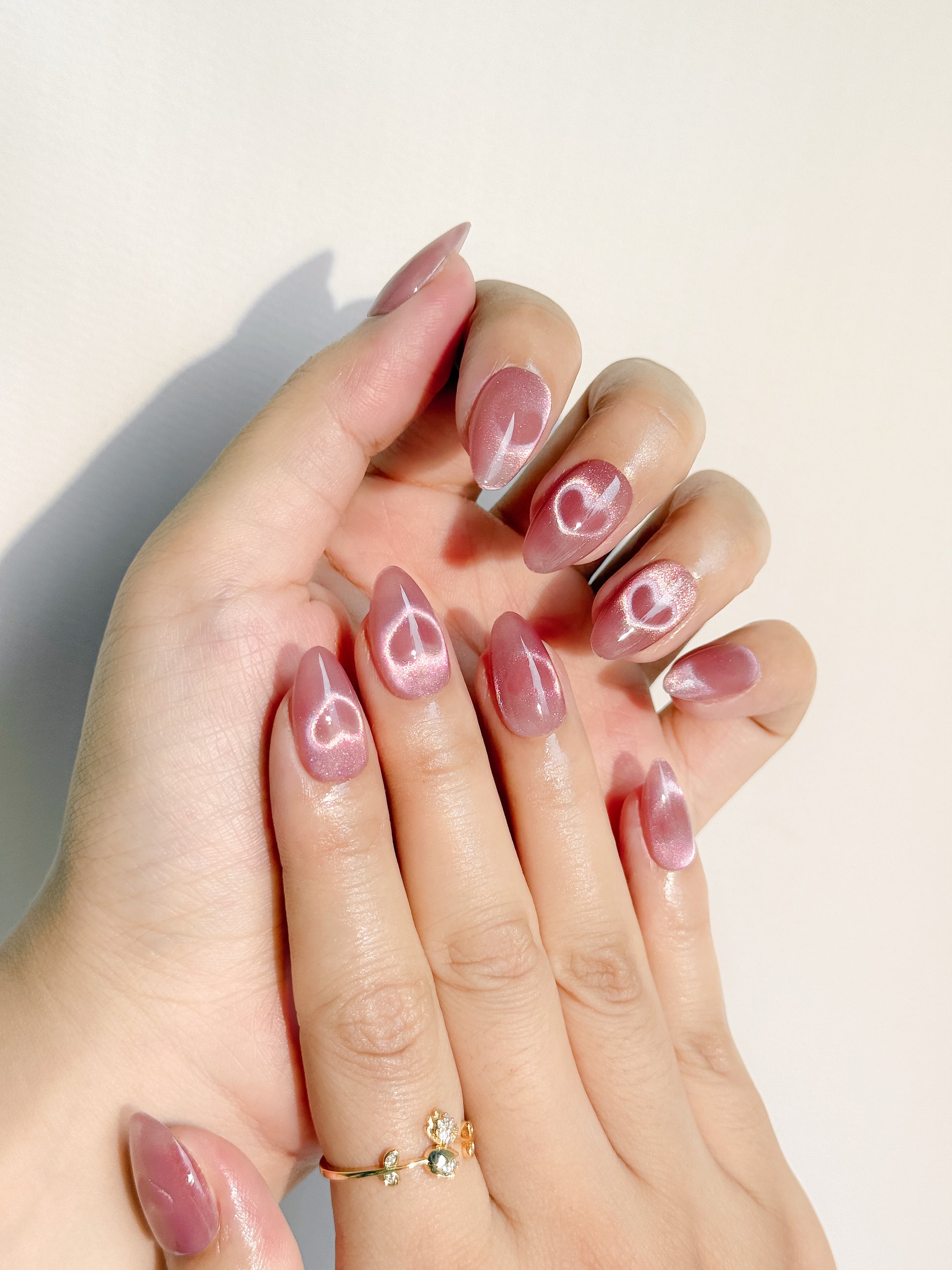 Love Glow Cat Eye Press-On Nägel – Magnetischer Glanz