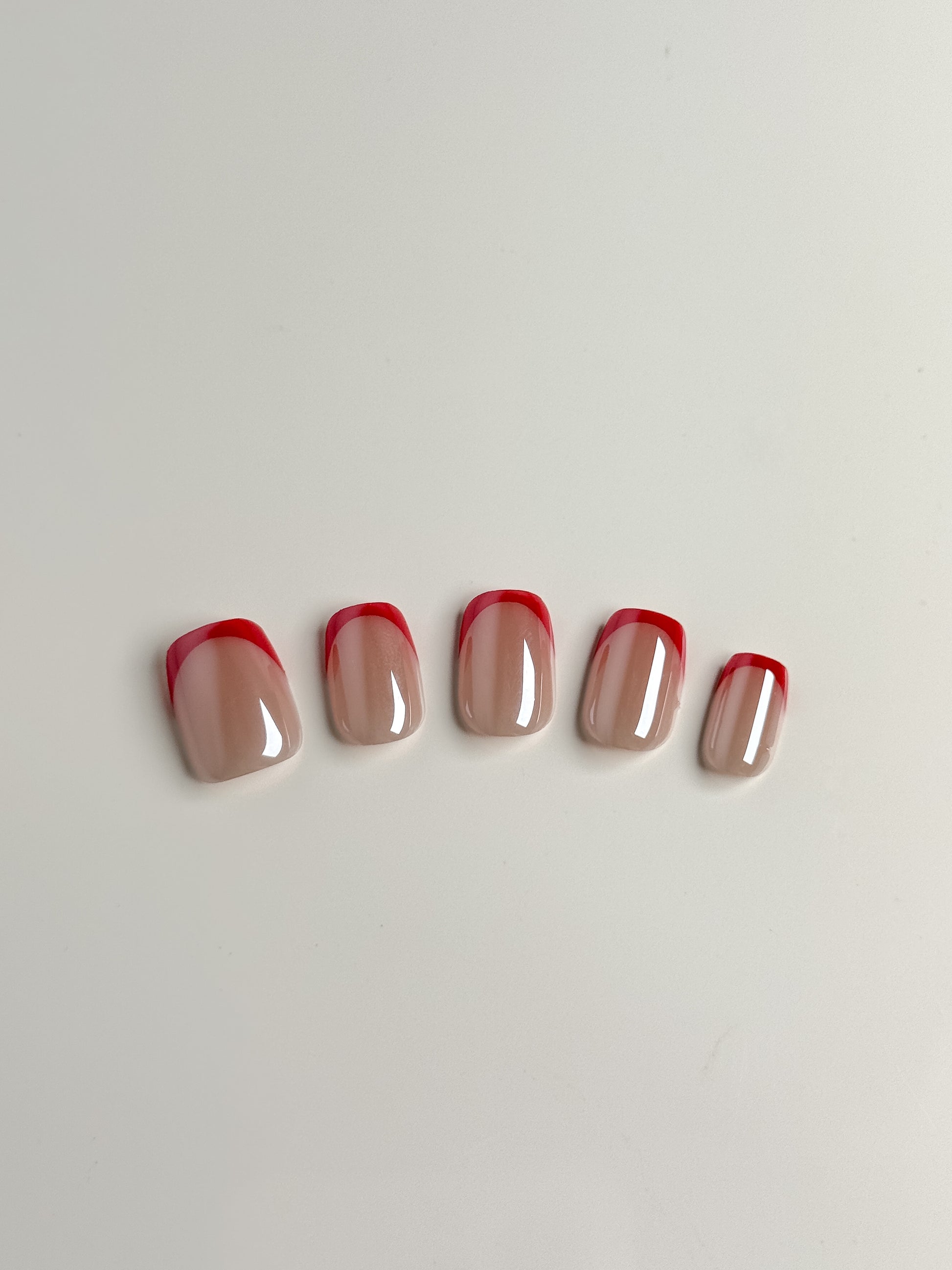 Press-on Nägel Set in Klassischem Rot | Hochwertige Rote Nägel