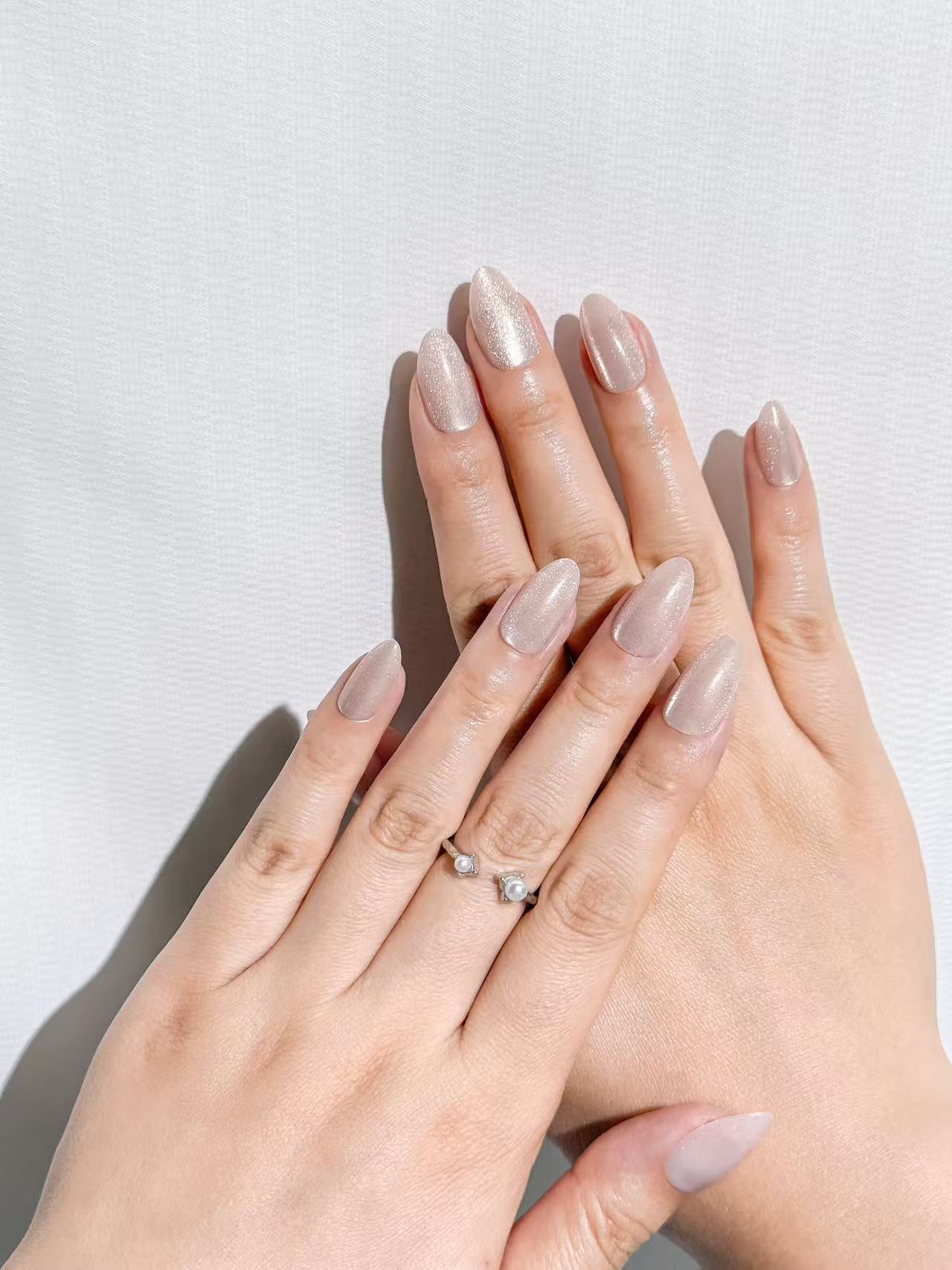 Moonveil Press-On Nägel – Zarter Schimmer Look