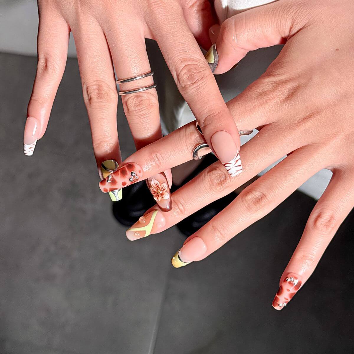 The Artisan Gallery | Aura Chrome Gel Press-On Nails