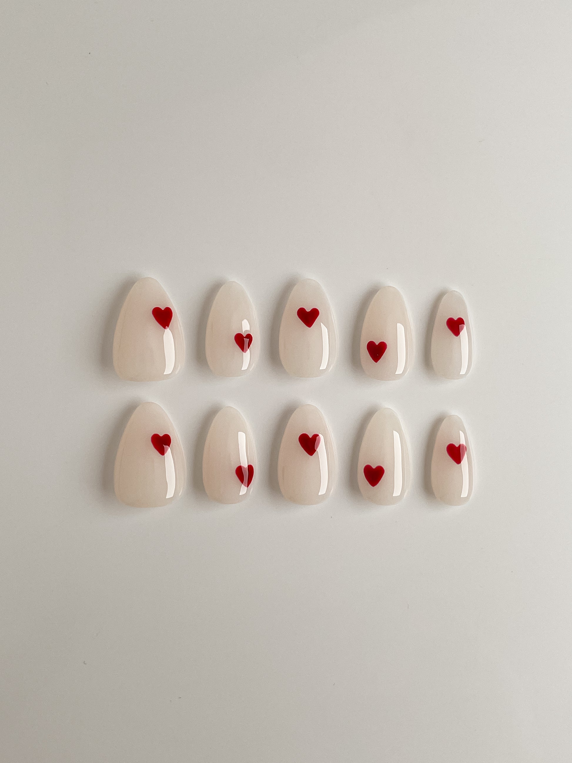 Love Pop Press-On Nägel – Rote Herz Akzent Nails
