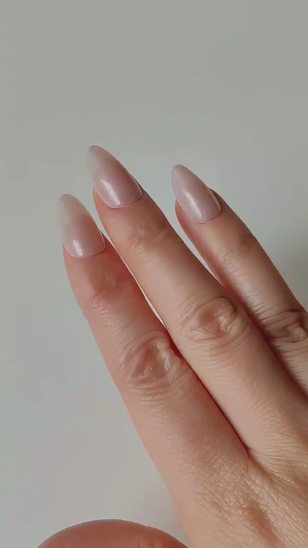 Moonveil – Soft Shimmer Press-On Nails
